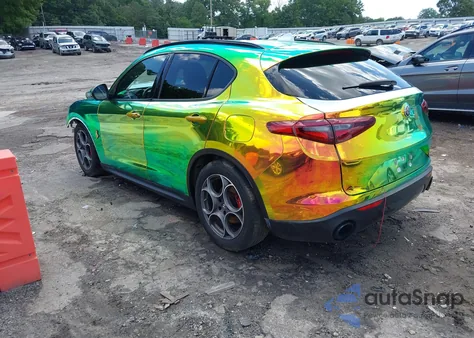 2022 Alfa Romeo Stelvio Sprint Awd из США, поврежденный, VIN ZASPAKANXN7D41462